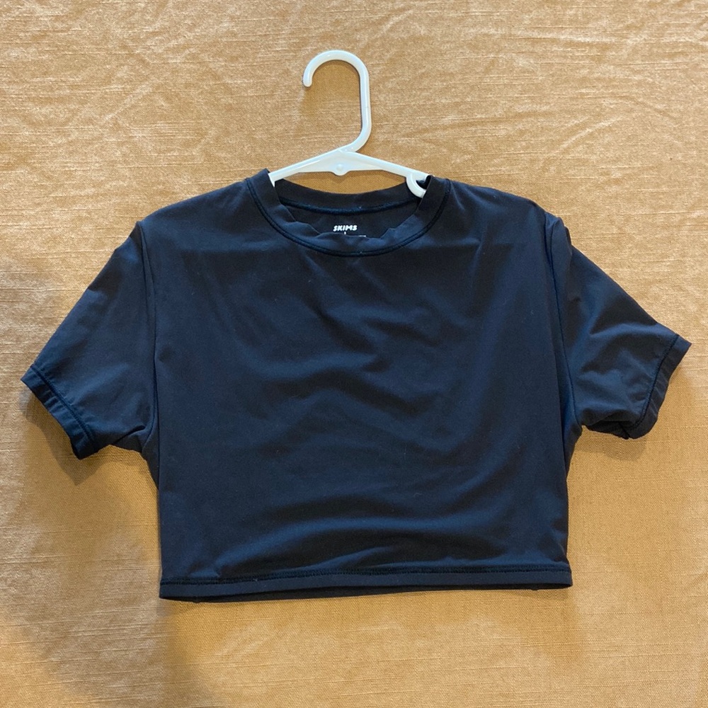 SKIMS Fits Everybody Super Cropped t-shirt